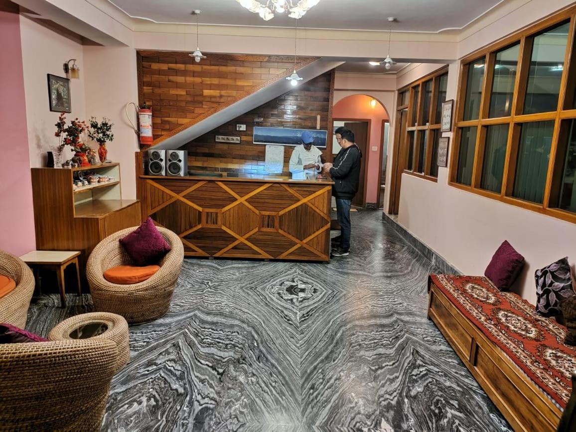 Ifseen Villa 佩林 外观 照片